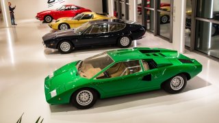 Tátové je znají jako hračky, v muzeu Lamborghini si auta svého dětství konečně mohou prohlédnout