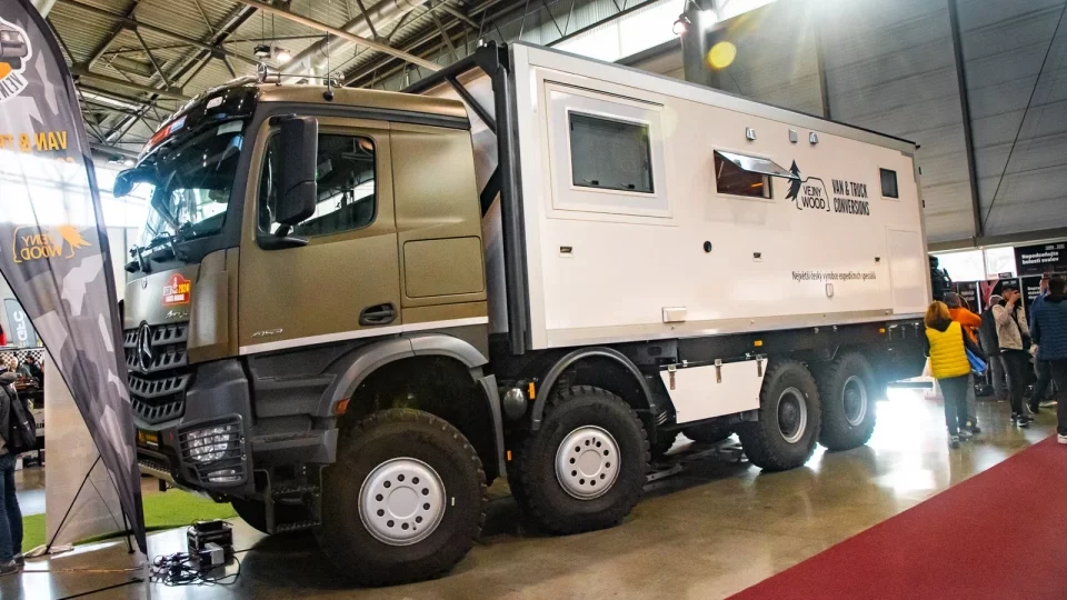 Mercedes-Benz Arocs 8x8