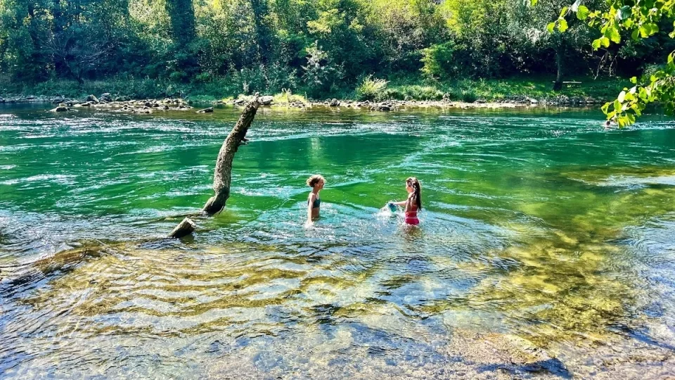 Fotr na tripu 8, Bosna, Slovinsko