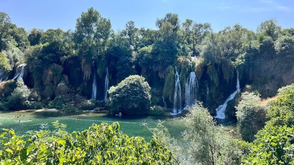 Fotr na tripu 8, Bosna, Slovinsko