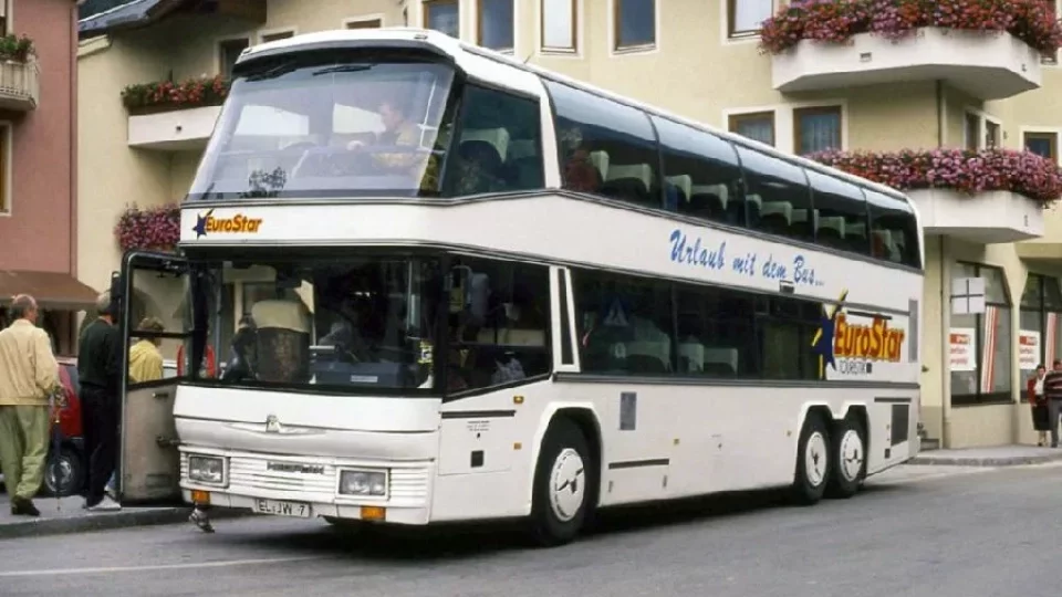 Karosa Neoplan bus