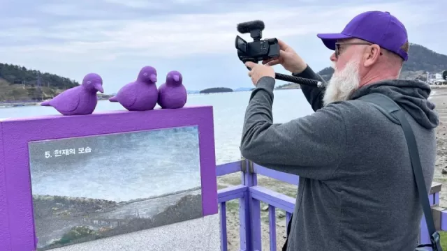 Fialový ostrov je vážně fialový, památník demokracie připomíná podobnost s ČR (korejský zápisník 11)