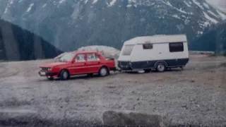 Retro: S dýchavičnou Škodou 120, karavanem a třemi dětmi přes Alpy směr Monako. Psal se rok 1991