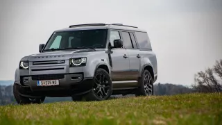 Land Rover Defender Outbound