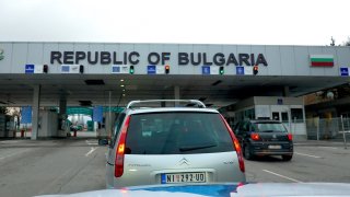 Na dovolenou do Bulharska nebo Rumunska se začíná cestovat bez hraničních kontrol. Ale ne autem