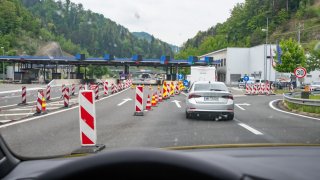 Pokuta 250 eur za vstup do Chorvatska přes malé přechody při objíždění slovinské dálnice už nehrozí