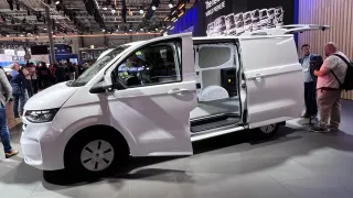 Volkswagen Caravelle/Transporter T7