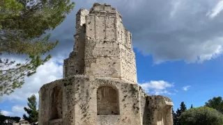 Nîmes