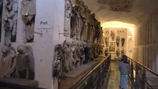 Nejstrašidelnější místo na světe najdete v Palermu. V katakombách tu je ukryto přes 2 tisíce mumií