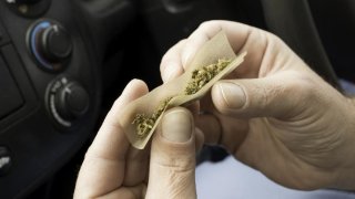 Marihuana a řízení automobilu? Při cestách v Německu je to nově možné, úřady stanovily toleranci