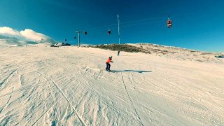 Skvělé lyžování 3 400 metrů vysoko. Vyjeli jsme SsangYongem Rexton na tureckou sopku Erciyes