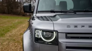 Land Rover Defender Outbound