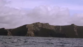 Pepa pokořil Skellig Michael. Ostrov, na který se dostane pouze skutečný Jedi s ocelovým žaludkem