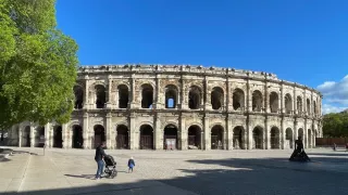 Nîmes